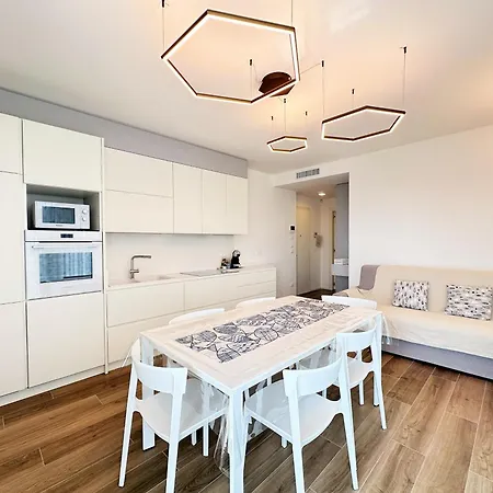 Magica Immobiliare - Res. Medusa 15 * Lido di Jesolo